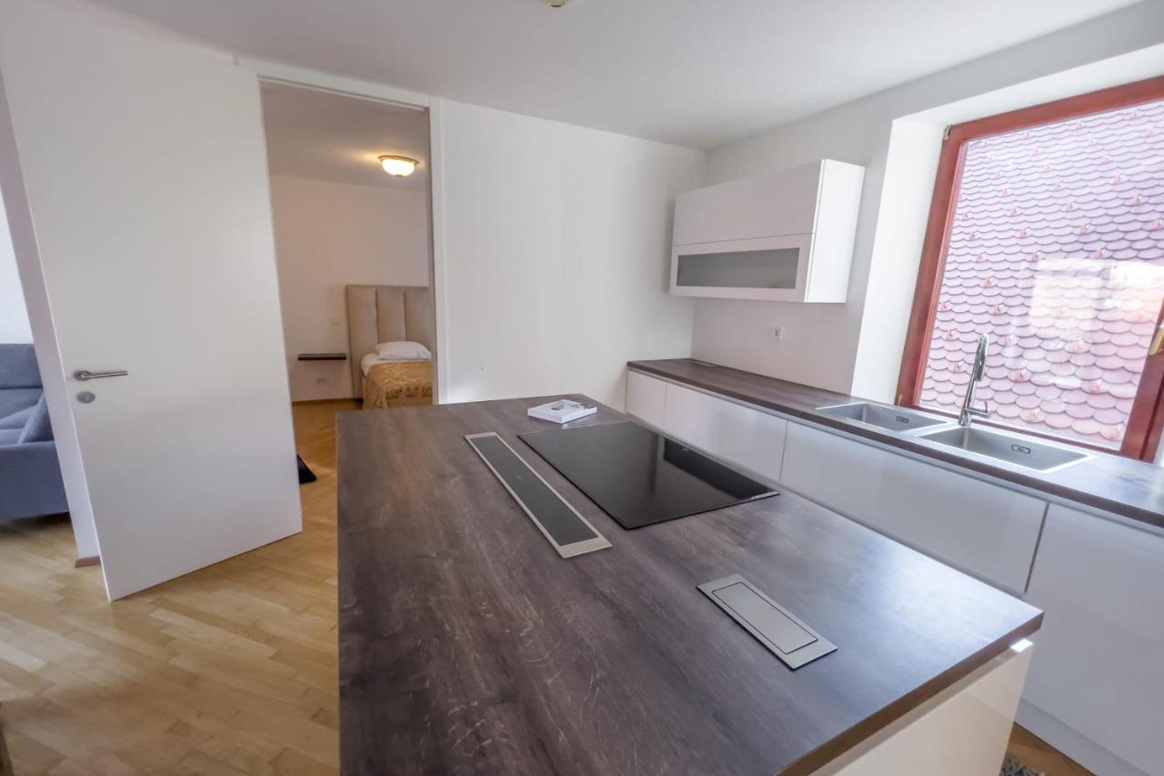 Appartement Riverside Ljubljanica With Private Parking à Ljubljana Extérieur photo